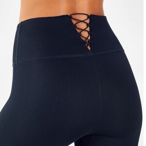 NWT Women’s Fabletics Swell Blue  High-Waisted Seamless Rib Leggings (short)